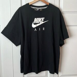 EUC Nike Tshirt. 1125